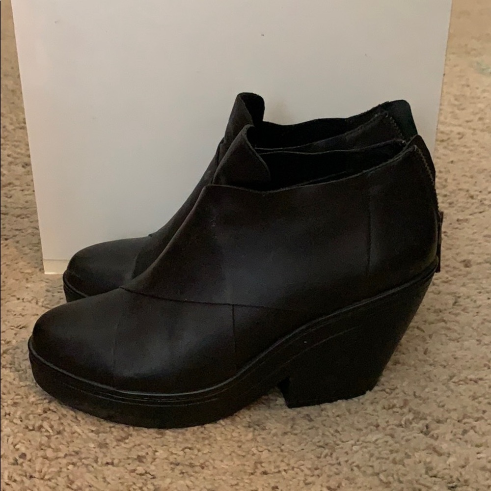 Eileen Fisher Size 71/2 m bootie
